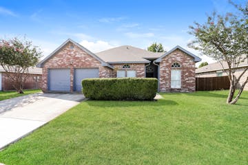 328 W WILLOW CREEK DR Glenn Heights, TX 75154